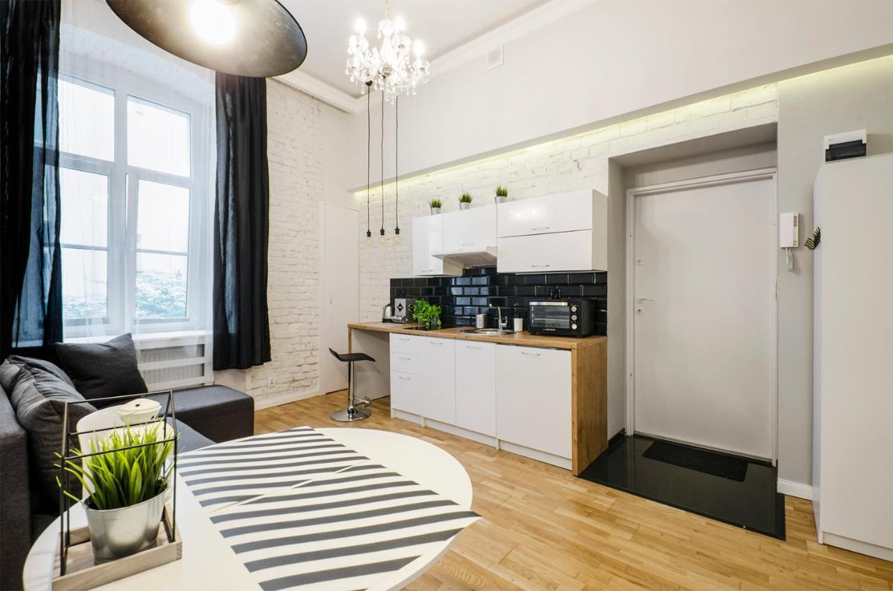 Standard Apartment On 6 Sierpnia Lodž Exteriér fotografie